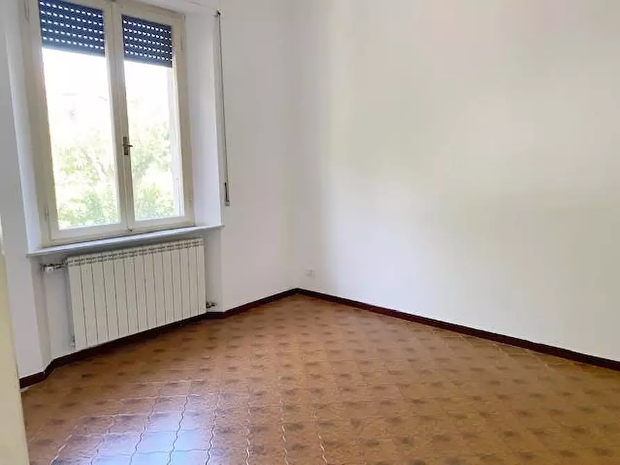 Immagine 11 di Villa in vendita  a Pisa