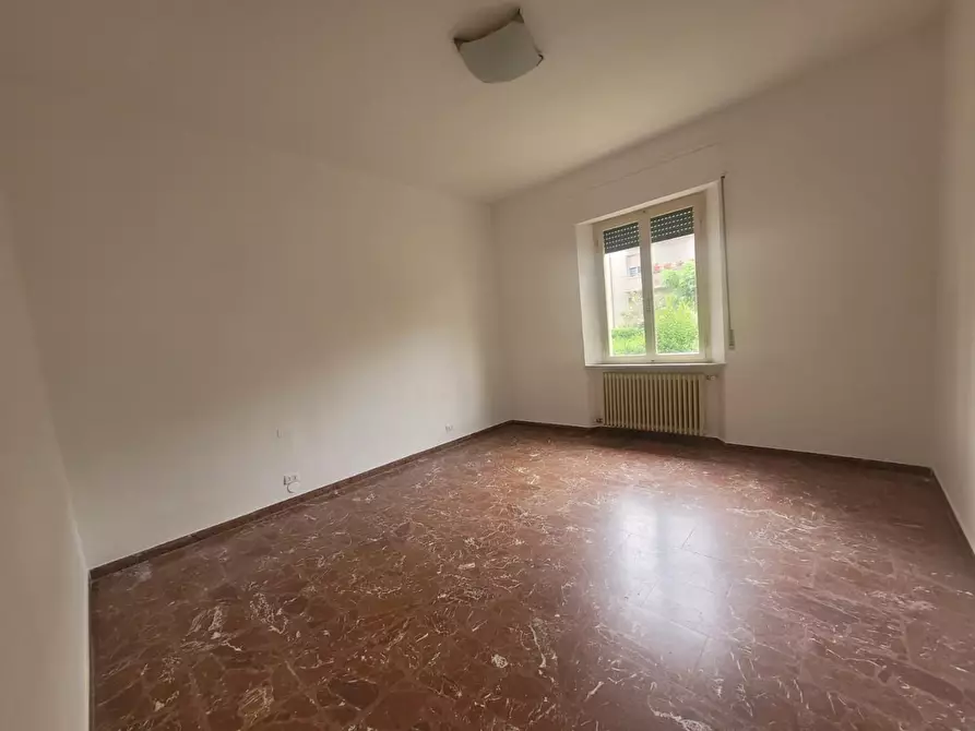 Immagine 3 di Villa in vendita  a Pisa