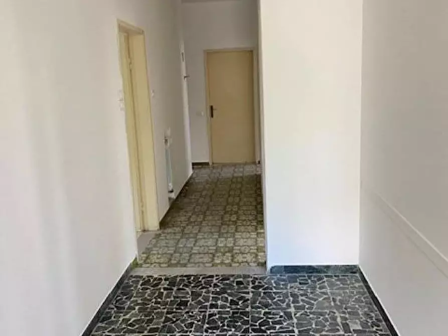 Immagine 12 di Villa in vendita  a Pisa