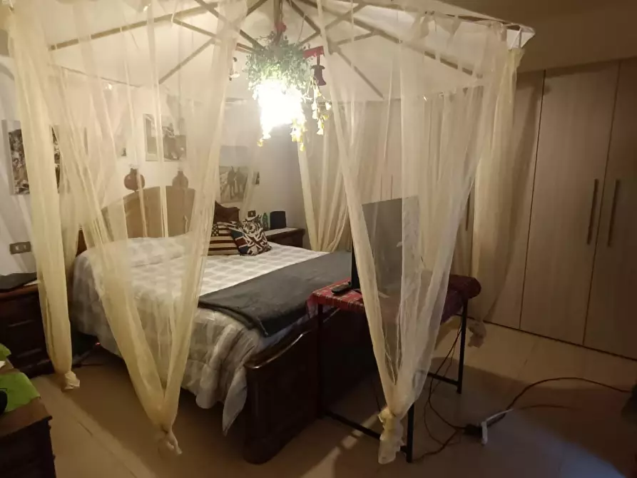 Immagine 10 di Casa semindipendente in vendita  a Carrara