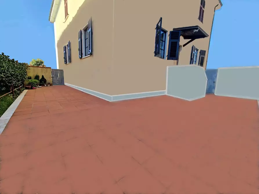 Immagine 4 di Appartamento in vendita  a Carrara