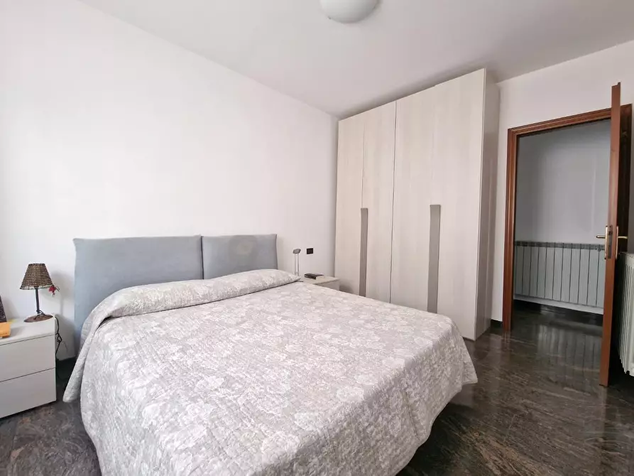 Immagine 13 di Appartamento in vendita  a Carrara