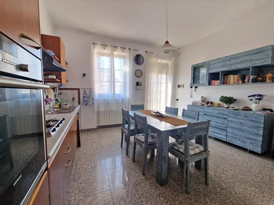 Immagine 25 di Appartamento in vendita  a Carrara