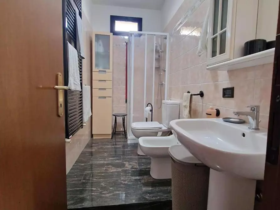 Immagine 11 di Appartamento in vendita  a Carrara