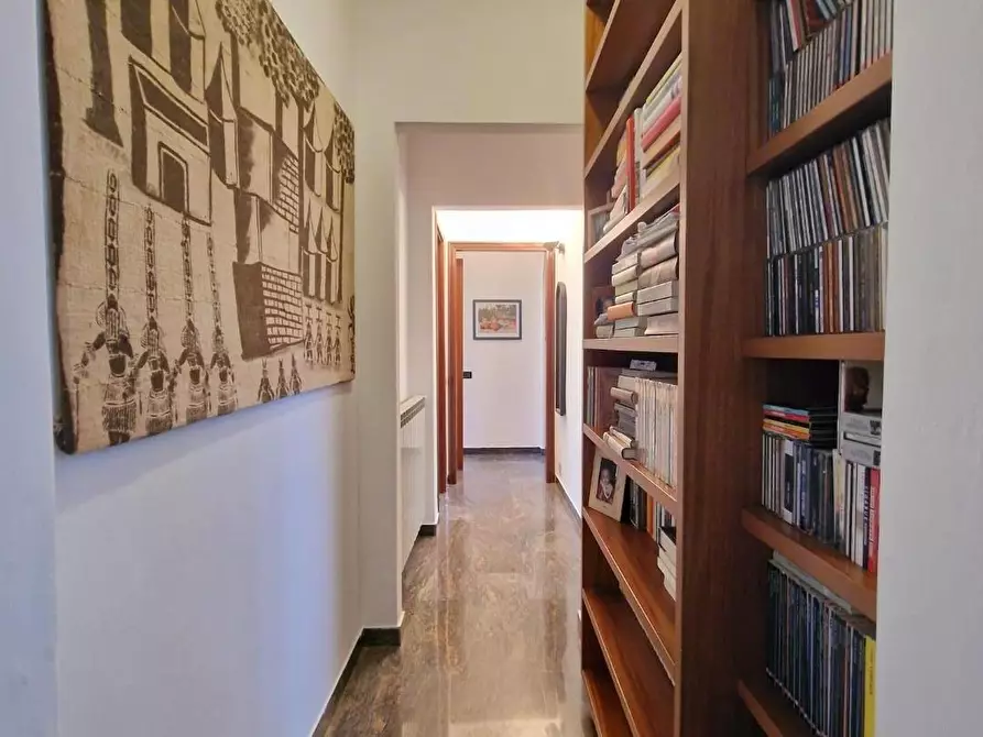 Immagine 26 di Appartamento in vendita  a Carrara