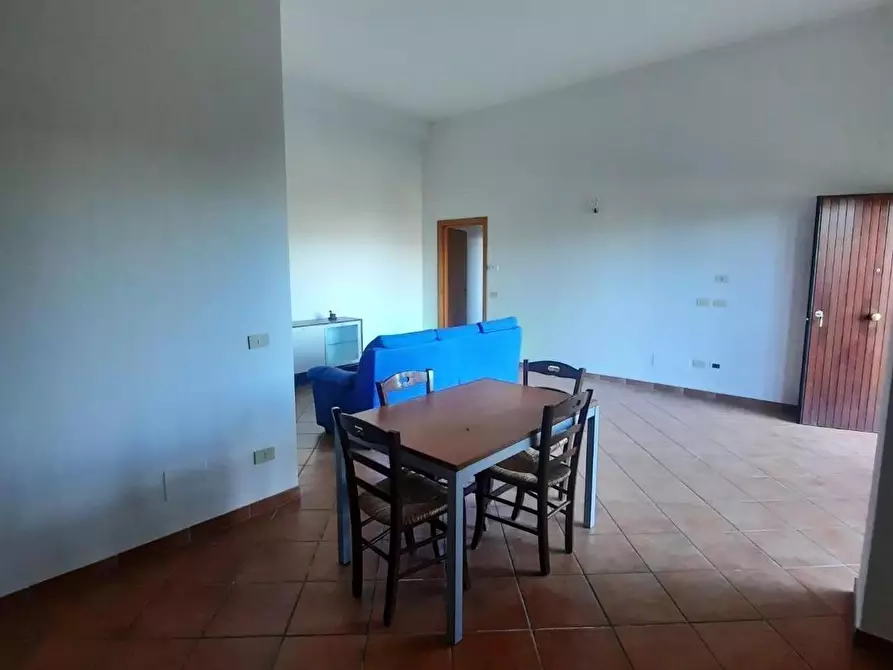 Immagine 3 di Appartamento in affitto  a Carmignano