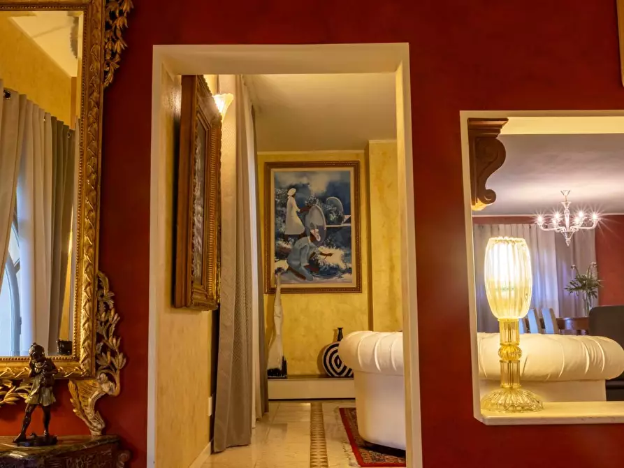 Immagine 33 di Villa in vendita  a San Miniato