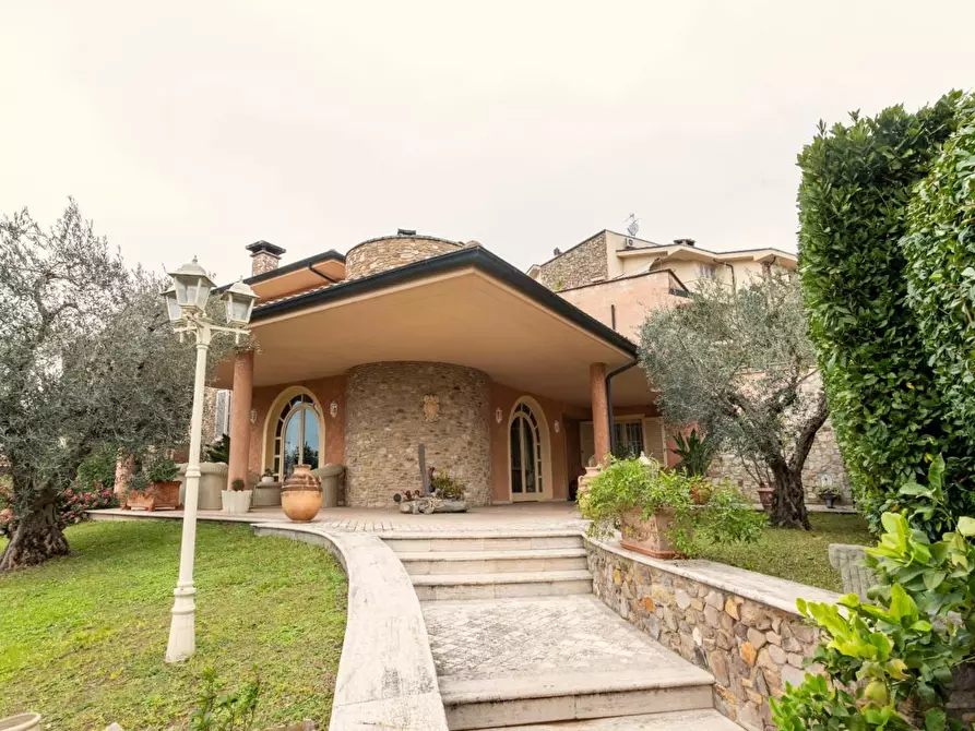 Immagine 1 di Villa in vendita  a San Miniato