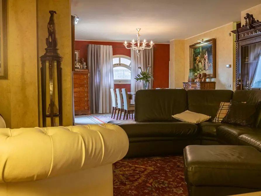 Immagine 36 di Villa in vendita  a San Miniato