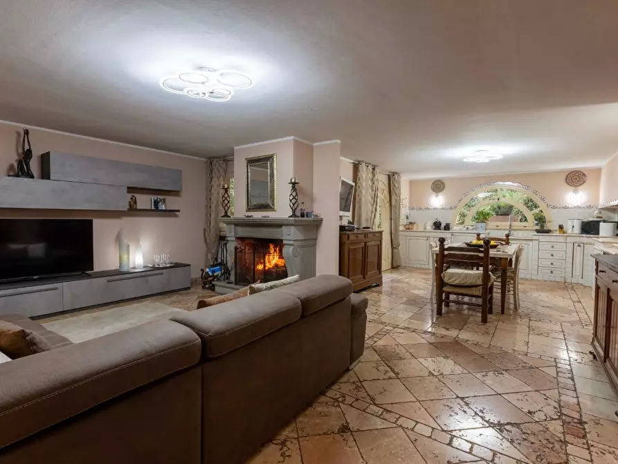 Immagine 26 di Villa in vendita  a San Miniato