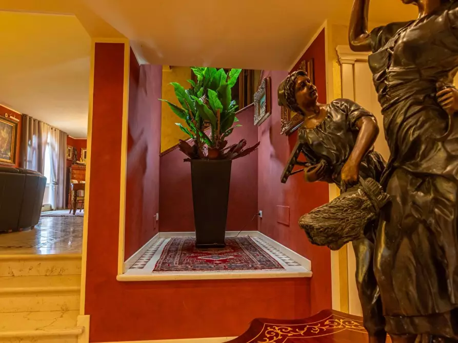 Immagine 47 di Villa in vendita  a San Miniato