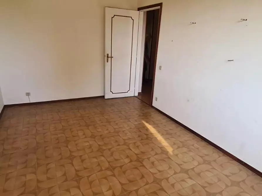 Immagine 15 di Appartamento in vendita  a Livorno