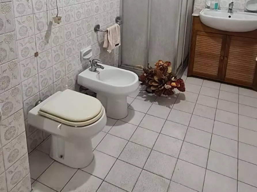 Immagine 18 di Appartamento in vendita  a Livorno