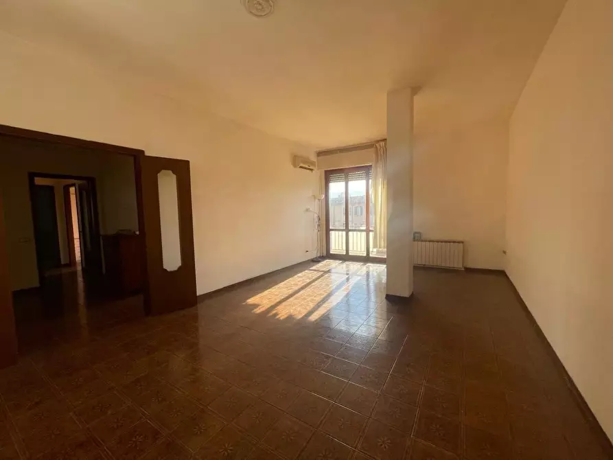 Immagine 6 di Appartamento in vendita  a Lucca