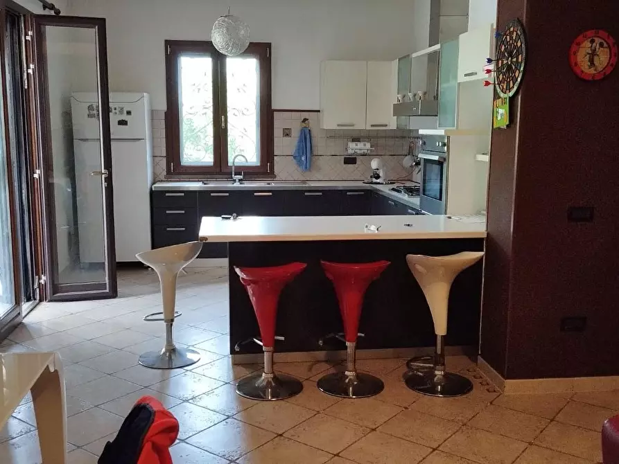 Immagine 16 di Casa bifamiliare in vendita  a Cascina