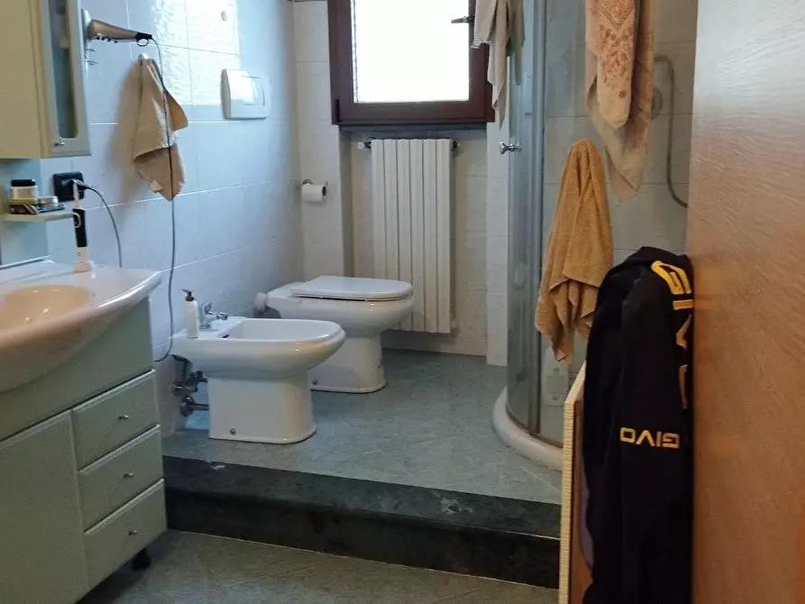 Immagine 9 di Casa bifamiliare in vendita  a Cascina