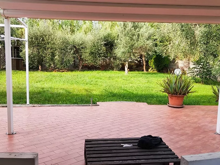 Immagine 12 di Casa bifamiliare in vendita  a Cascina