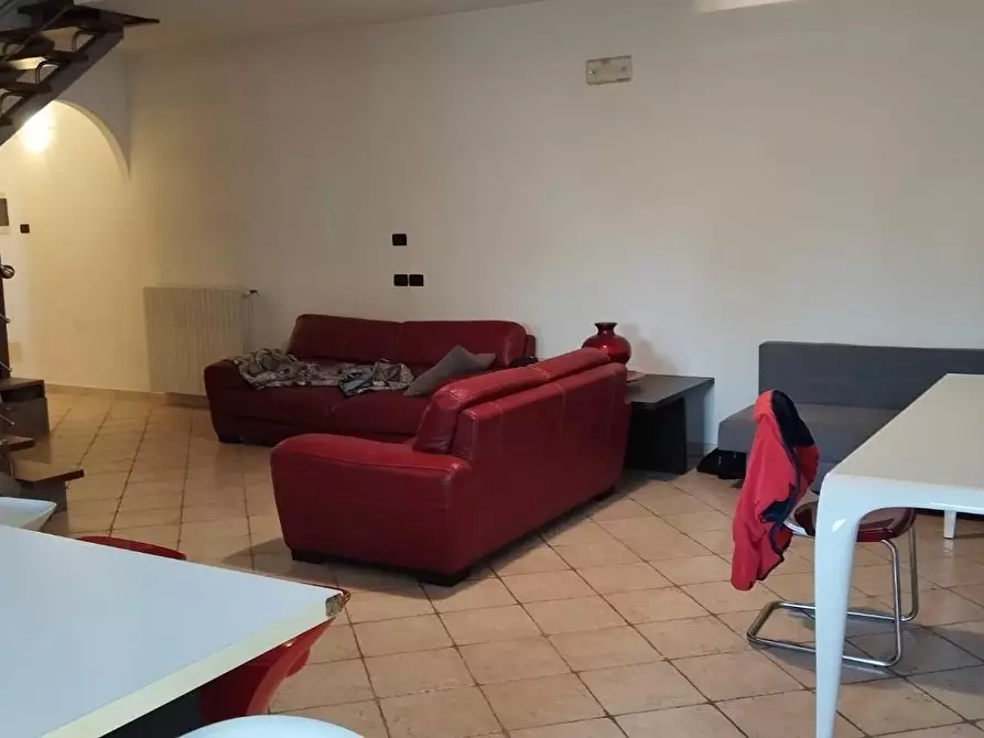 Immagine 14 di Casa bifamiliare in vendita  a Cascina