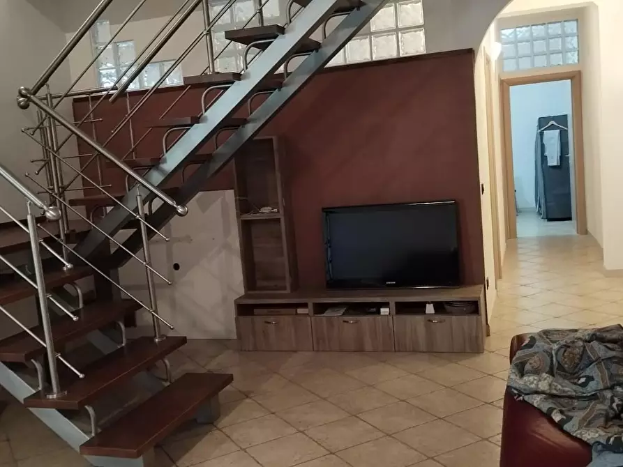 Immagine 17 di Casa bifamiliare in vendita  a Cascina