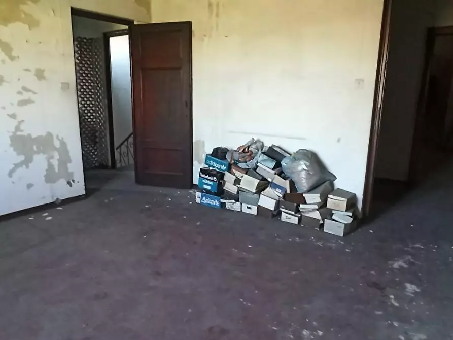 Immagine 32 di Casa indipendente in vendita  a Lucca