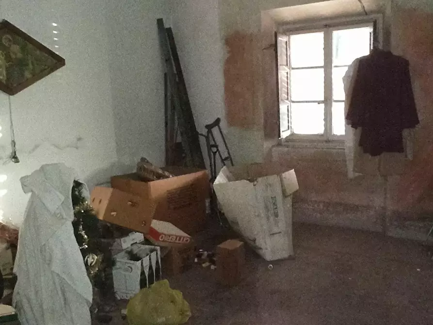 Immagine 29 di Casa indipendente in vendita  a Lucca
