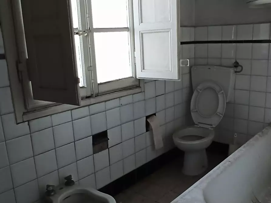 Immagine 22 di Casa indipendente in vendita  a Lucca