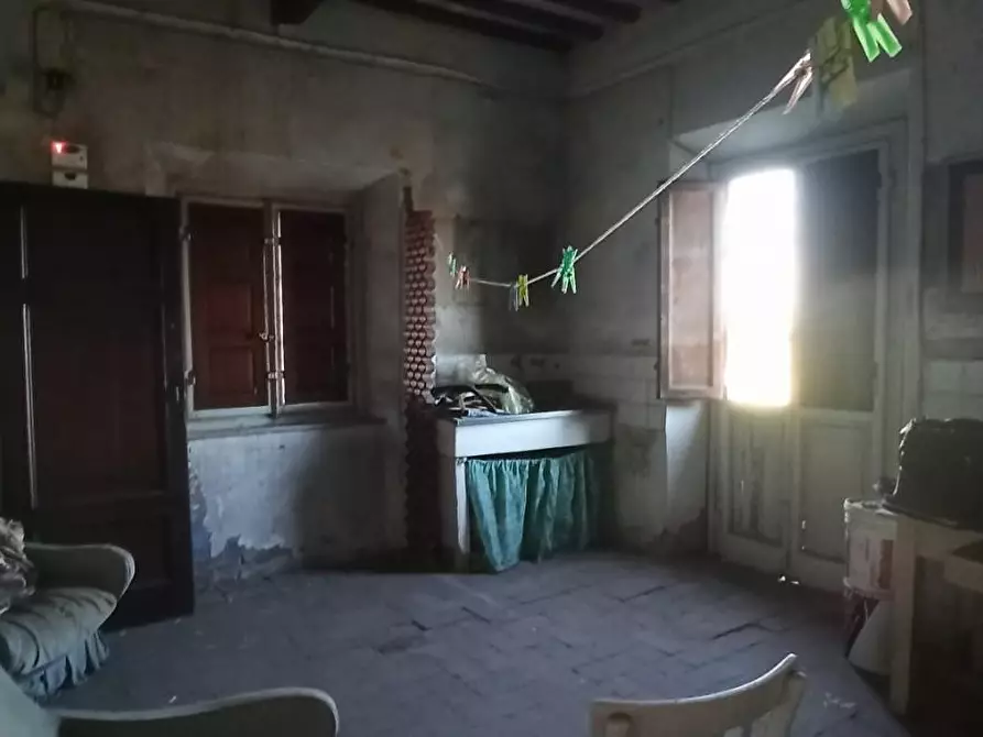 Immagine 38 di Casa indipendente in vendita  a Lucca