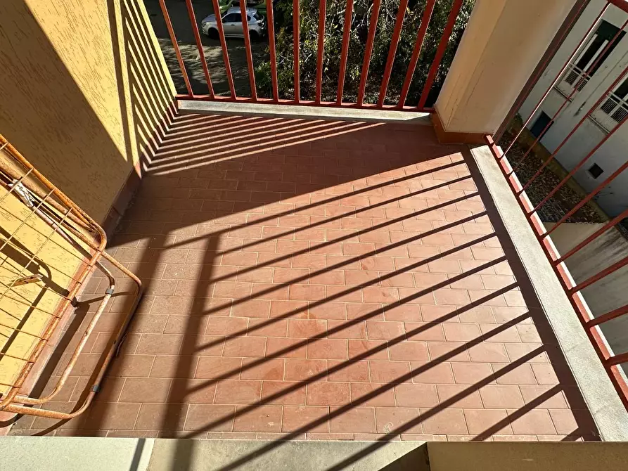 Immagine 10 di Appartamento in vendita  a Lucca