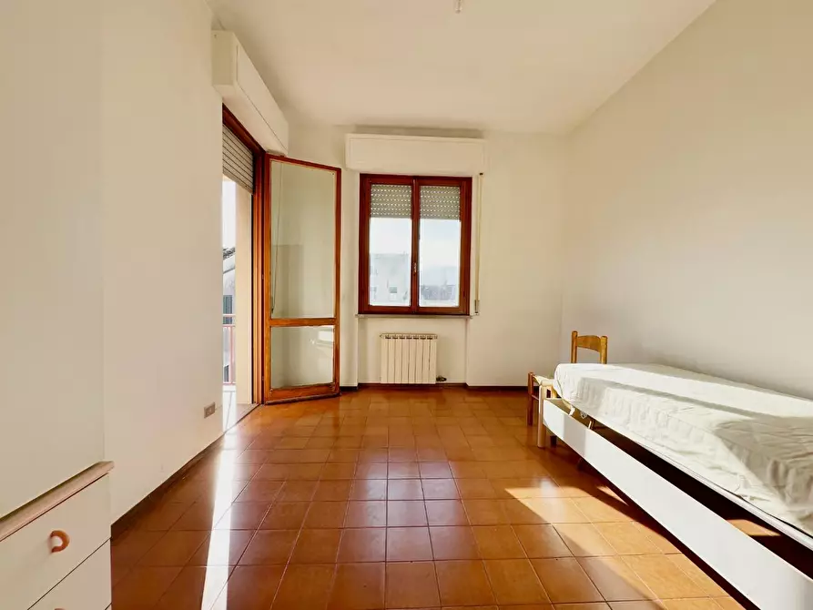 Immagine 9 di Appartamento in vendita  a Lucca