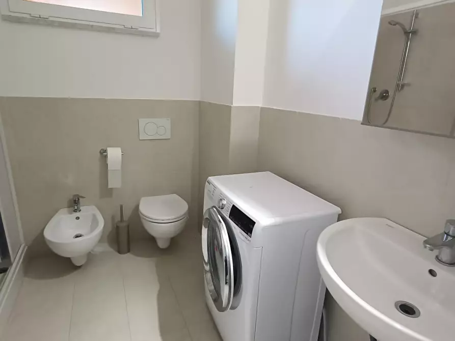 Immagine 11 di Appartamento in vendita  a Castelnuovo Magra