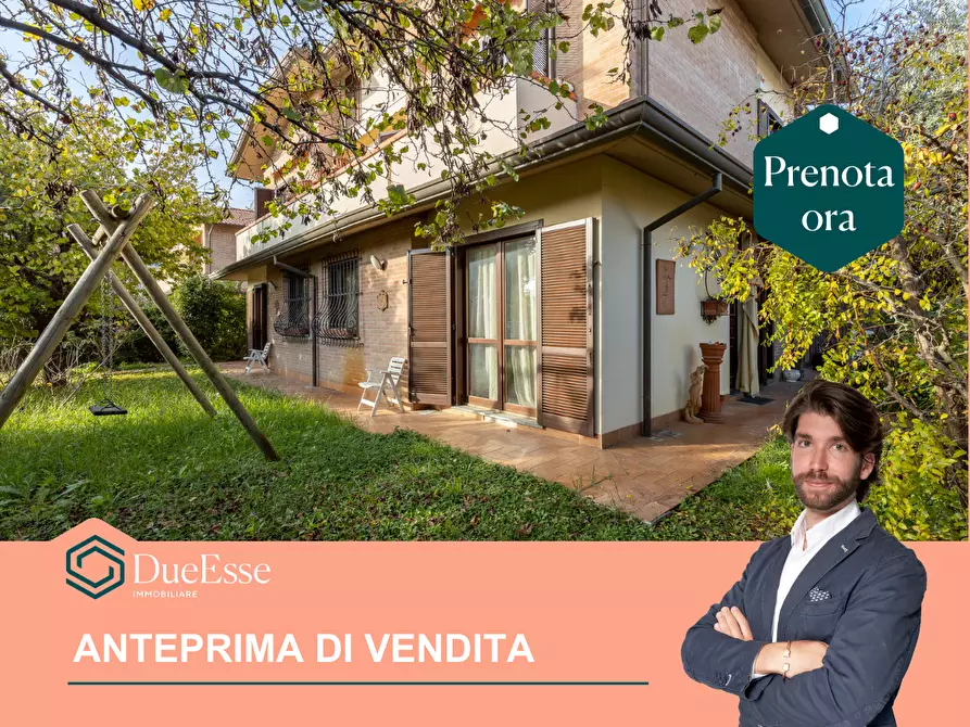 Immagine 1 di Casa bifamiliare in vendita  a Vecchiano