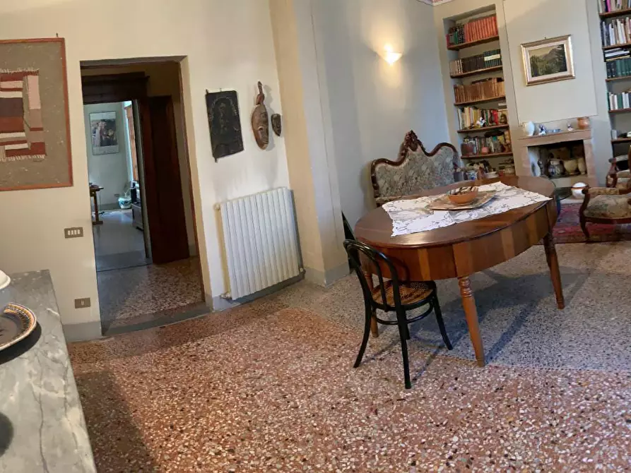 Immagine 2 di Appartamento in vendita  a Pisa