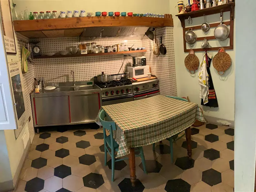 Immagine 4 di Appartamento in vendita  a Pisa