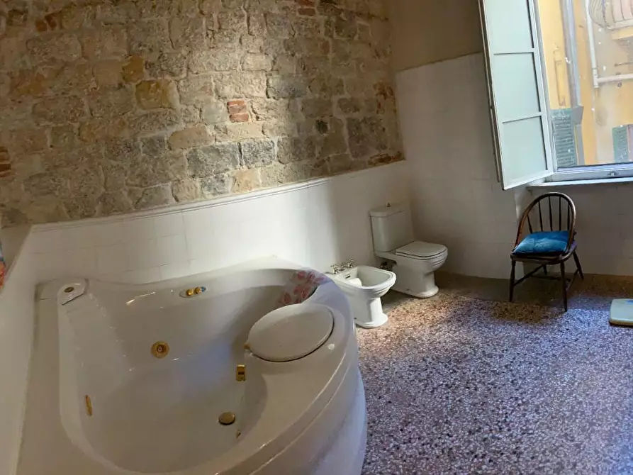 Immagine 18 di Appartamento in vendita  a Pisa