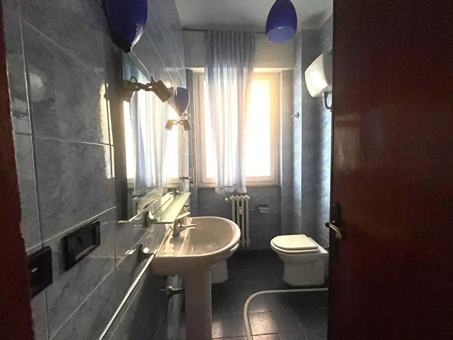 Immagine 6 di Appartamento in vendita  a Livorno