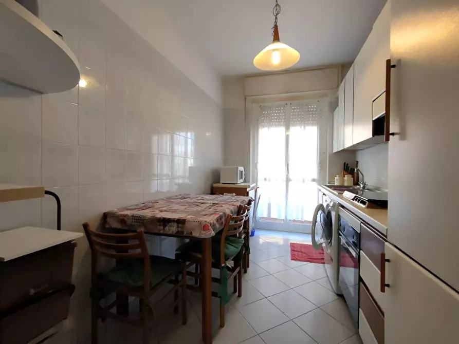 Immagine 4 di Appartamento in vendita  a Massa