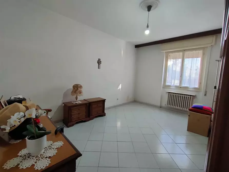 Immagine 7 di Appartamento in vendita  a Massa