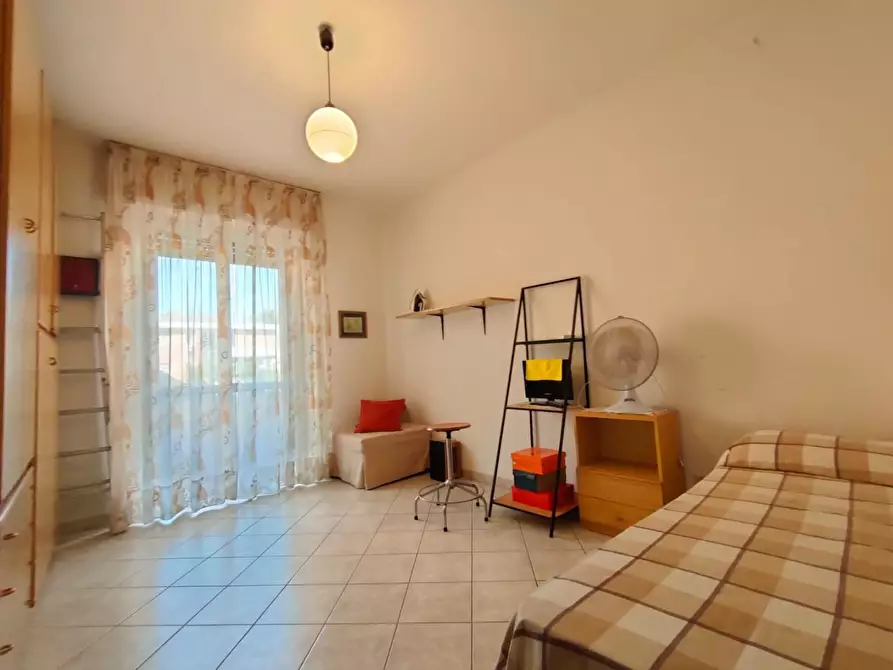 Immagine 16 di Appartamento in vendita  a Massa