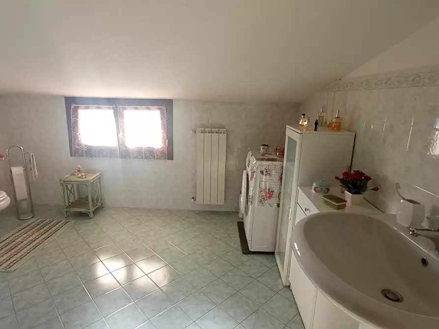 Immagine 36 di Appartamento in vendita  a Montopoli In Val D'arno