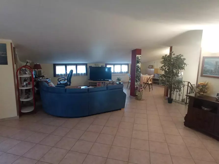 Immagine 27 di Appartamento in vendita  a Montopoli In Val D'arno