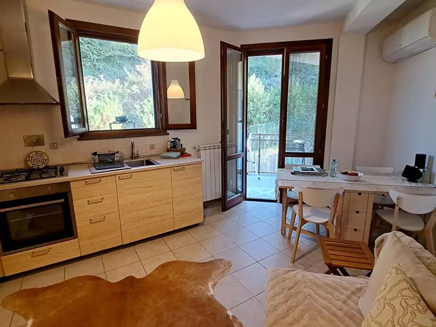 Immagine 5 di Appartamento in vendita  a Rosignano Marittimo