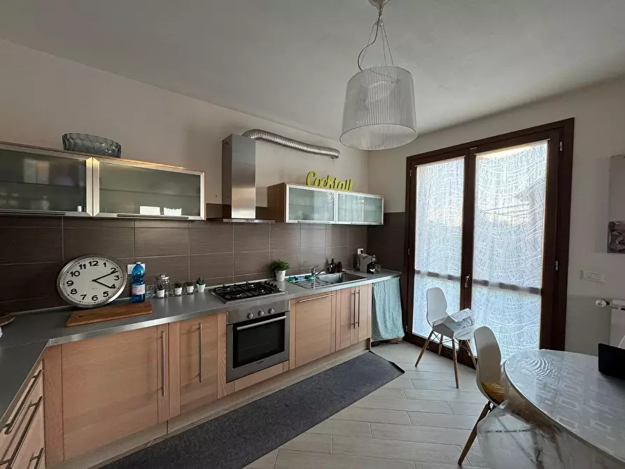 Immagine 2 di Appartamento in vendita  a San Giuliano Terme