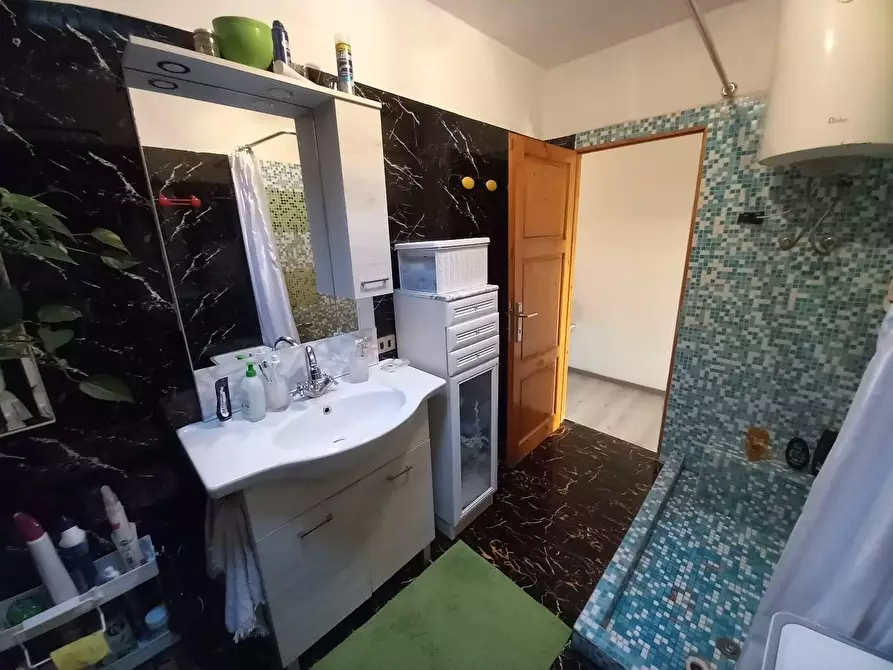 Immagine 20 di Appartamento in vendita  a Pontedera