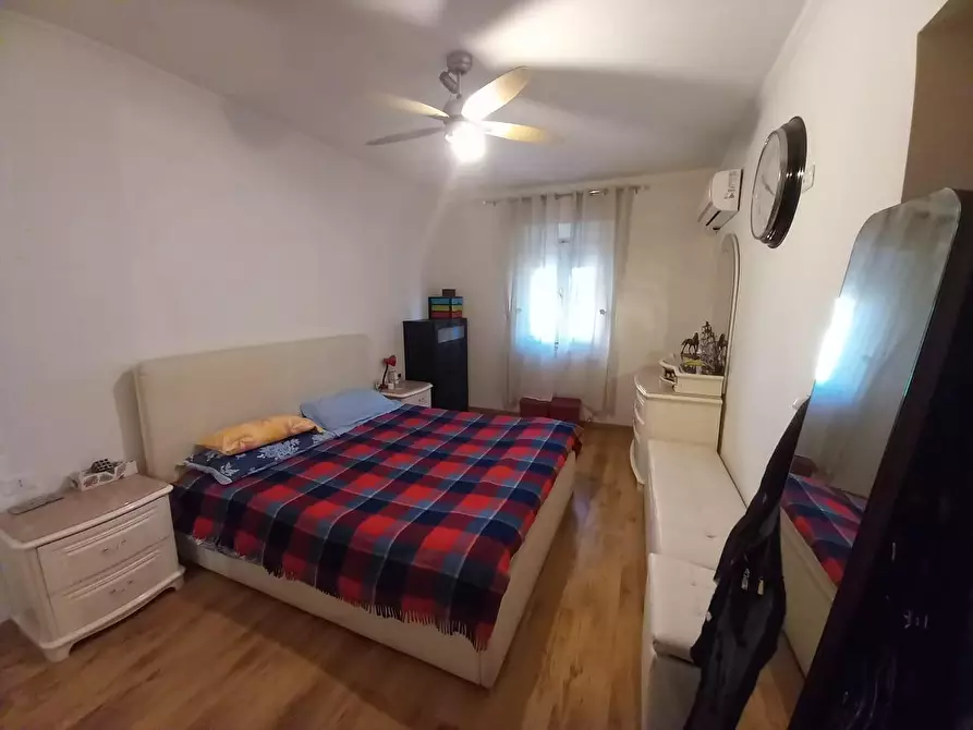 Immagine 18 di Appartamento in vendita  a Pontedera