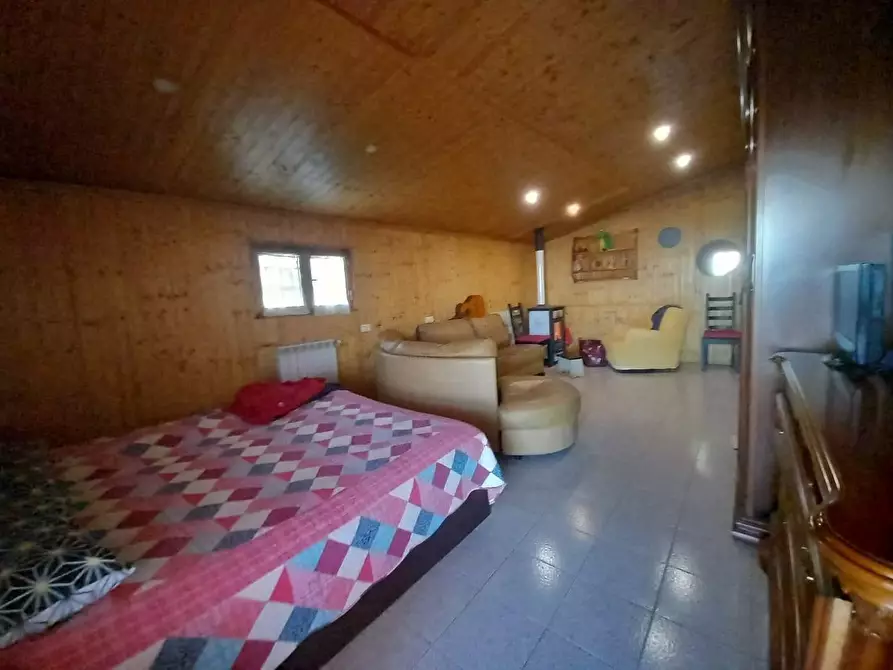 Immagine 12 di Appartamento in vendita  a Pontedera