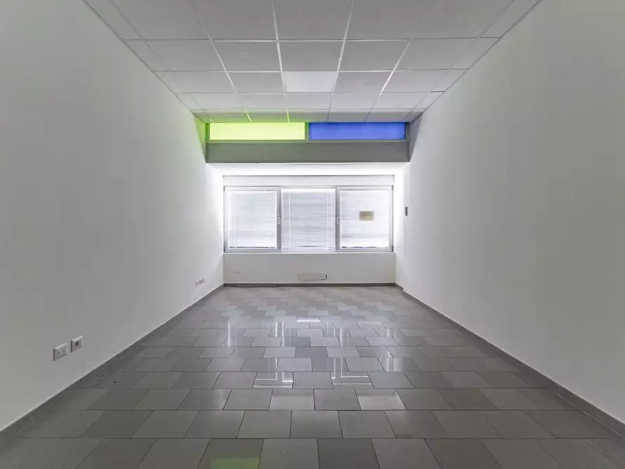 Immagine 24 di Ufficio in vendita  a Empoli