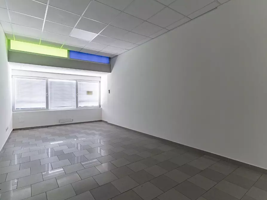 Immagine 25 di Ufficio in vendita  a Empoli
