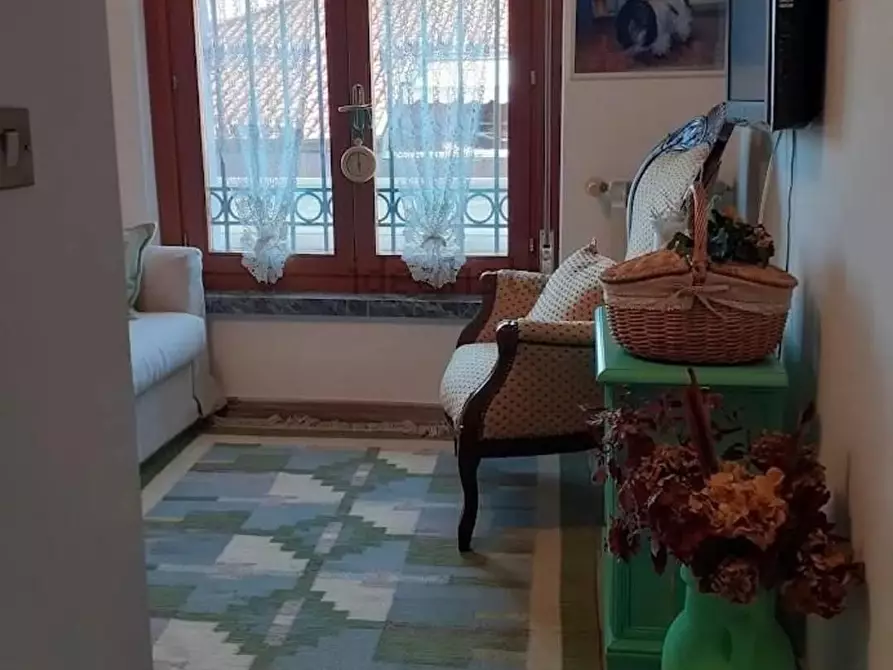 Immagine 11 di Appartamento in vendita  a Carrara