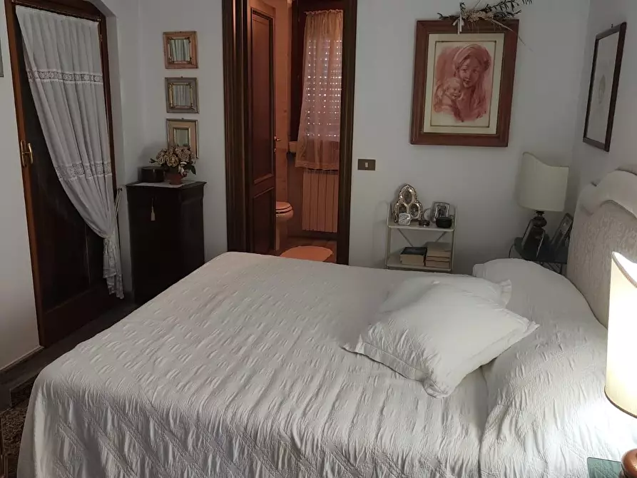 Immagine 15 di Appartamento in vendita  a Carrara