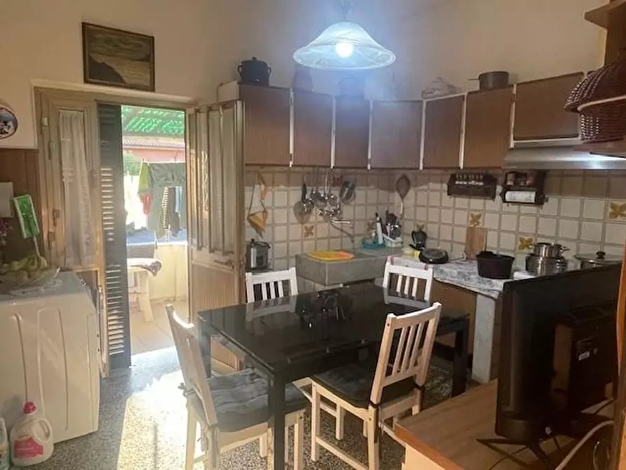 Immagine 16 di Casa bifamiliare in vendita  a Carrara